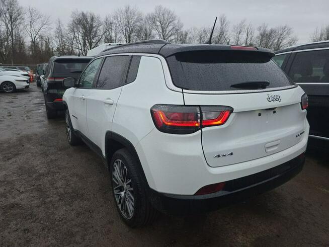 Jeep Compass 4x4 / LIMITED / niski przebieg / mała szkoda
