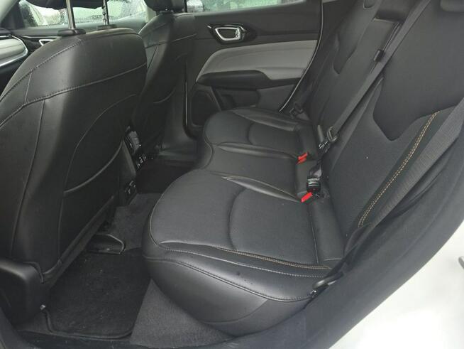 Jeep Compass 4x4 / LIMITED / niski przebieg / mała szkoda