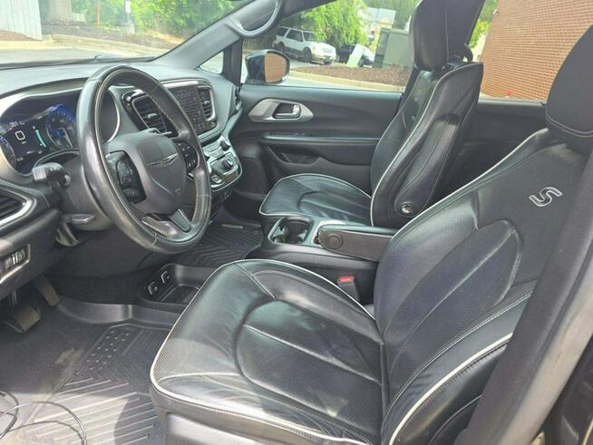 Chrysler Pacifica LIMITED S / niski przebieg / mała szkoda
