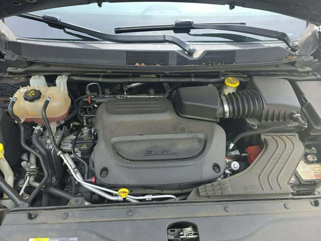 Chrysler Pacifica LIMITED S / niski przebieg / mała szkoda