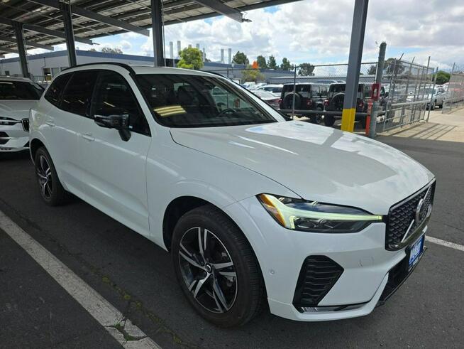 Volvo XC 60 AWD / R-Design / niski przebieg