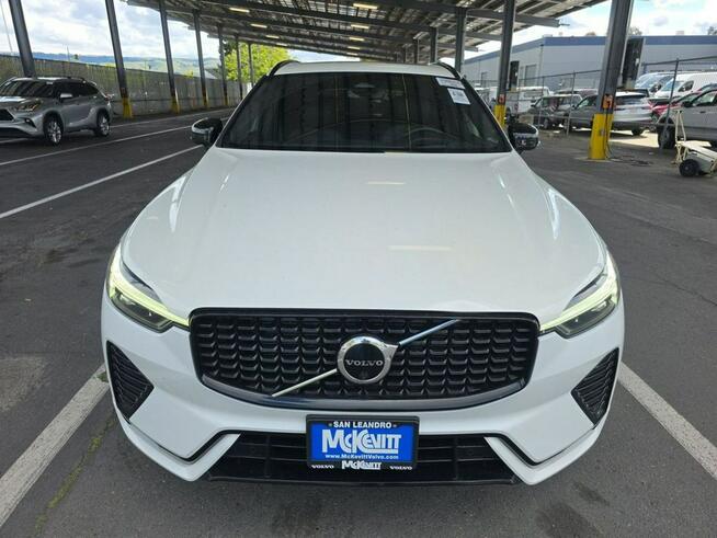 Volvo XC 60 AWD / R-Design / niski przebieg