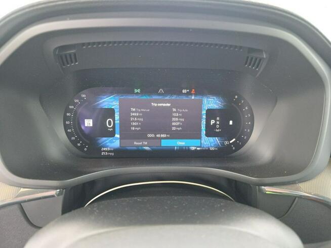 Volvo XC 60 AWD / R-Design / niski przebieg