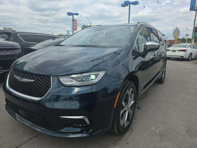 Chrysler Pacifica NAJWYZSZA WERSJA WYPOSAŻENIA PINNACLE / mała szkoda / niski przebieg