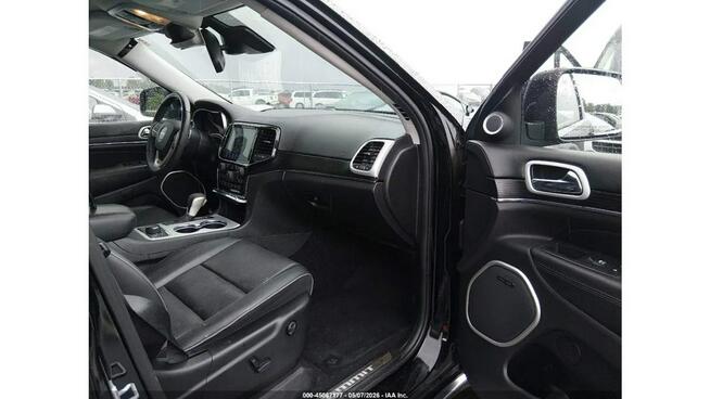 Jeep Grand Cherokee SUMMIT / 4x4 / niski przebieg