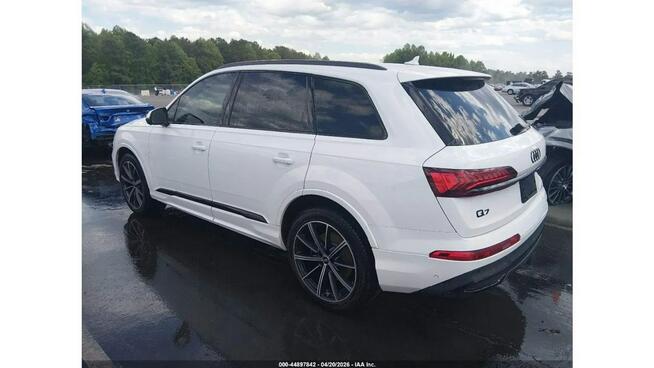Audi Q7 / Quattro / 3.0 V6 / niski przebieg