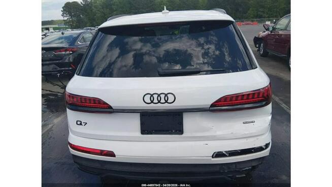 Audi Q7 / Quattro / 3.0 V6 / niski przebieg