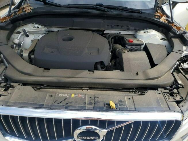 Volvo XC 60 / 4x4 / Najbogatsza wersja INSCRIPTION / niski przebieg
