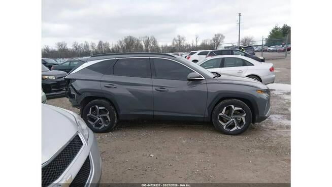Hyundai Tucson LIMITED / 4x4 / niski przebieg