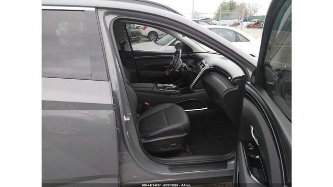 Hyundai Tucson LIMITED / 4x4 / niski przebieg