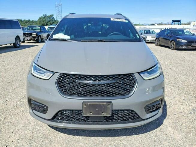 Chrysler Pacifica / Bogata wersja / automat / niski przebieg