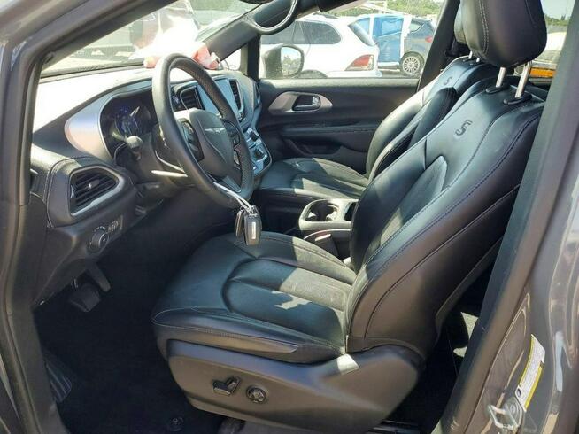 Chrysler Pacifica / Bogata wersja / automat / niski przebieg