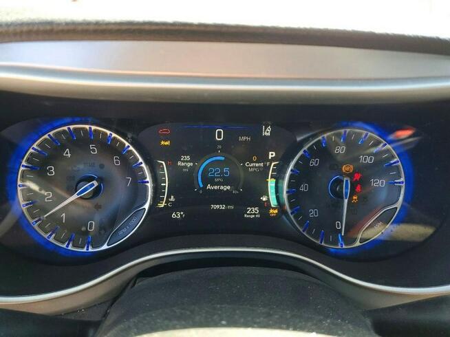 Chrysler Pacifica / Bogata wersja / automat / niski przebieg