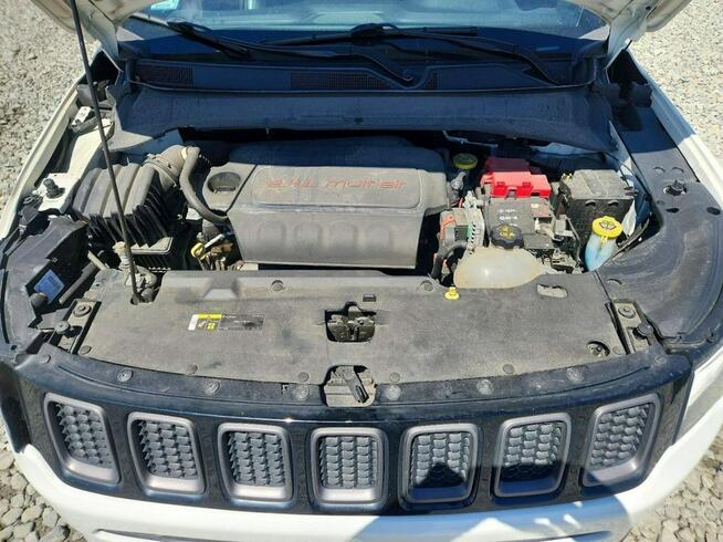 Jeep Compass LIMITED / 4x4 / niski przebieg