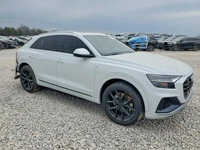 Audi Q8 / Quattro / S-Line / niski przebieg