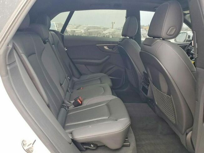 Audi Q8 / Quattro / S-Line / niski przebieg