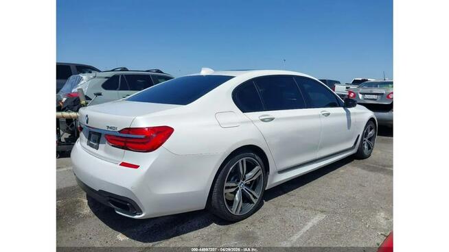 BMW 740 B58 / niski przebieg