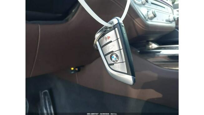 BMW 740 B58 / niski przebieg