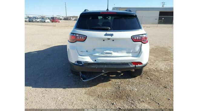 Jeep Compass 4x4 / LIMITED / niski przebieg