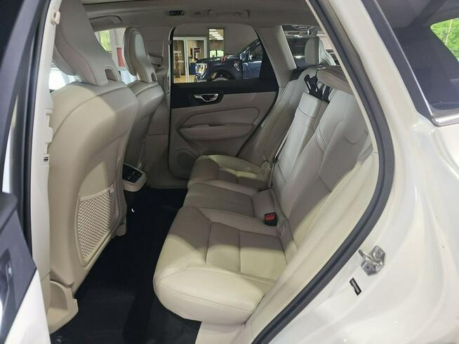 Volvo XC 60 AWD / najbogatasza wersja Inscription /