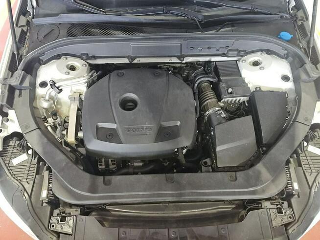 Volvo XC 60 AWD / najbogatasza wersja Inscription /