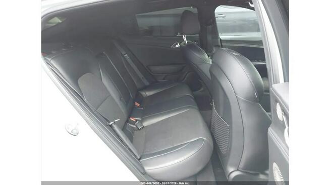 Kia Stinger / 3.3 V6 / GT1 /