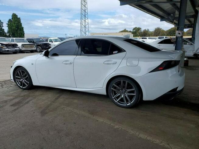 IS 300 / 2.0 245KM / niski przebieg