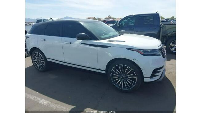 Land Rover Range Rover VELAR 4x4 / R-DYNAMIC SE / niski przebieg