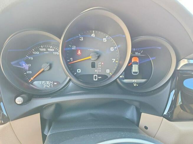 Porsche Macan 4x4 / bogate wyposażenie / niski przebieg