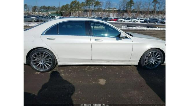 MERCEDES-BENZ S 550 / 4.7 V8 / niski przebieg