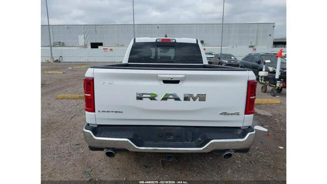 RAM 1500 LIMITED / 4x4 /