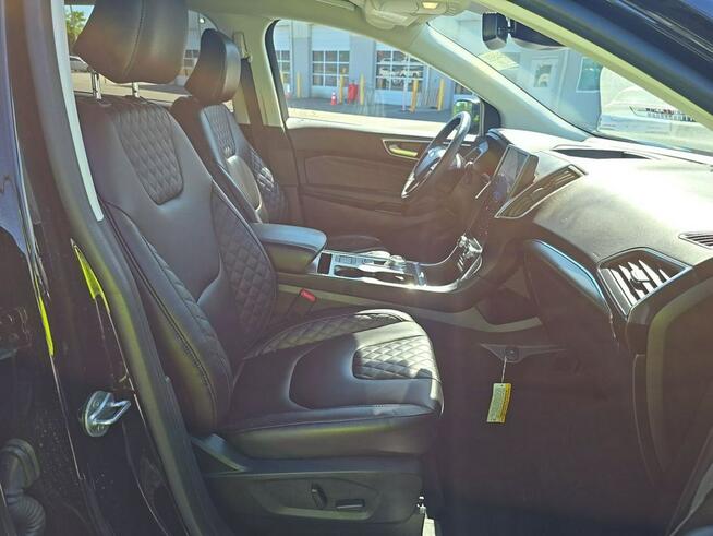 Ford EDGE AWD / TITANIUM / Benzyna