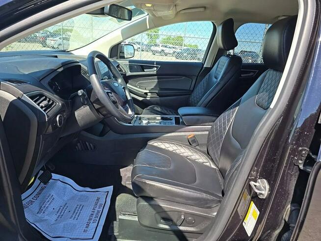 Ford EDGE AWD / TITANIUM / Benzyna