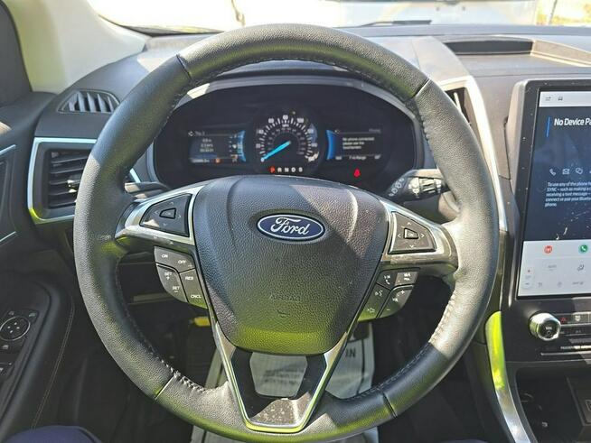 Ford EDGE AWD / TITANIUM / Benzyna