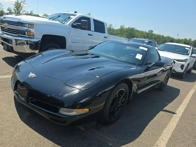 Chevrolet Corvette 5.7 V8 / manual / niski przebieg