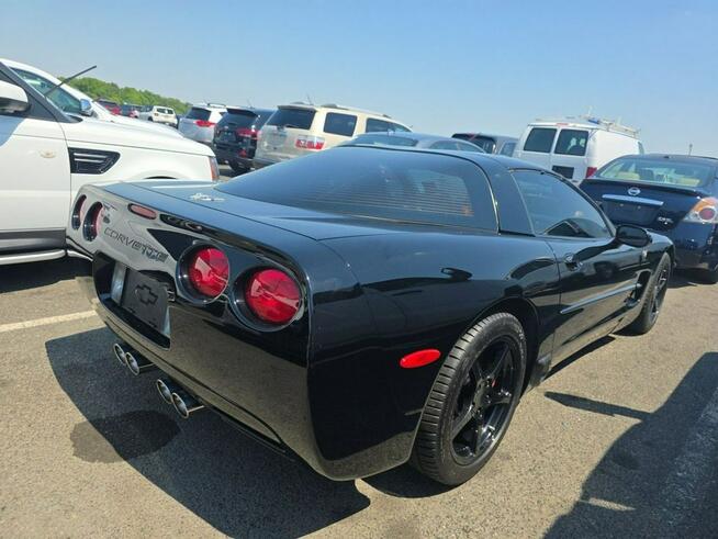 Chevrolet Corvette 5.7 V8 / manual / niski przebieg