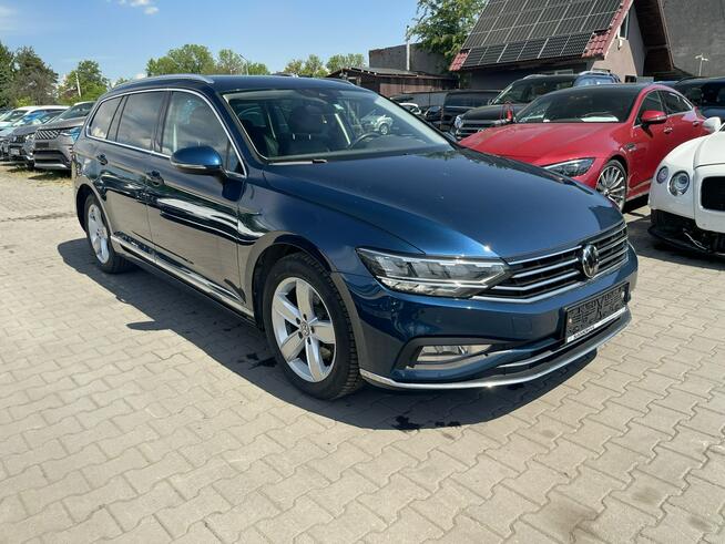 Volkswagen Passat Variant Elegance Automat Skóra Kamera Podgrzewanie Tempomat
