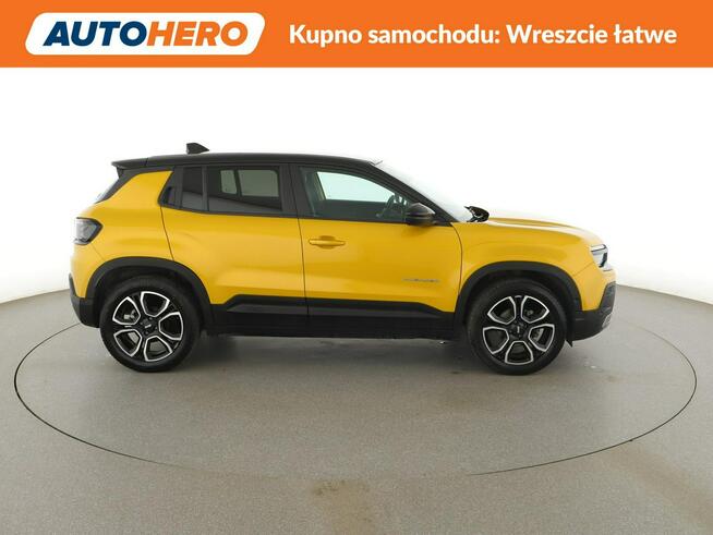 Jeep Avenger Summit półskóra grzane fotele LED virtual ACC