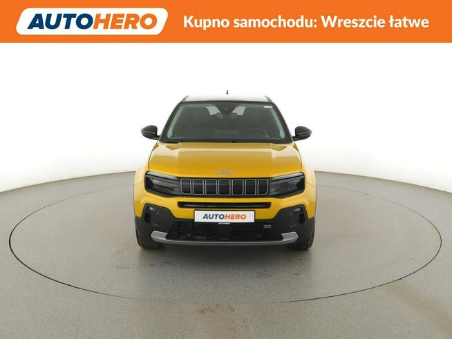 Jeep Avenger Summit półskóra grzane fotele LED virtual ACC