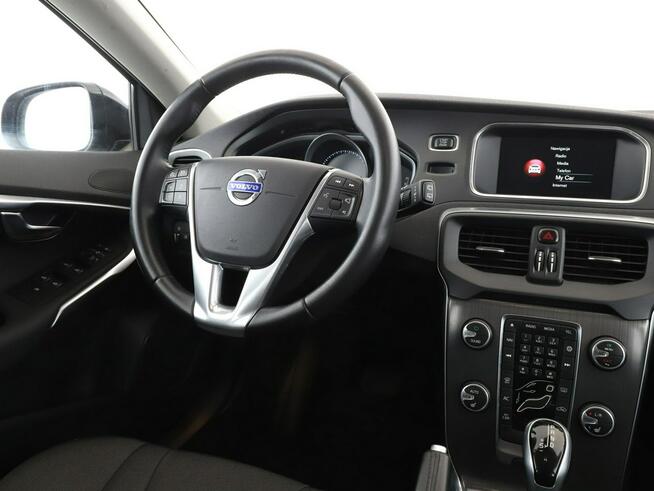 Volvo V40 Cross Country D3 automat CrossCountry PDC navi grzane fotele hak tempomat bixenon