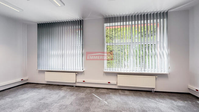 Lokal biurowy do wynajęcia - 270 m2 przy ulicy Lea