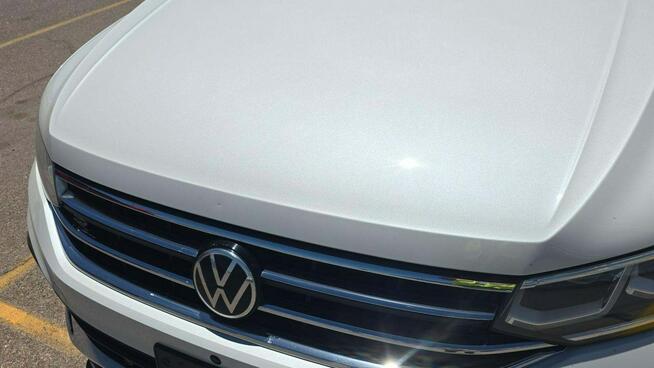 Volkswagen Tiguan 4x4 / SEL R-Line / mała szkoda / niski przebieg
