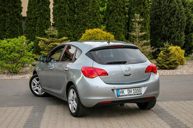 Opel Astra Klimatyzacja Podgrzewane Fotele Tempomat Podgrzewana Kierownica