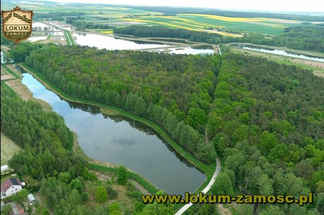 Dom ze stawem Kozieniec gm. Siennica Różana