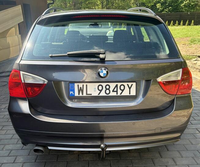 BMW 318i - całe ORYGINAŁ LAKIER - udokumentowany przebieg
