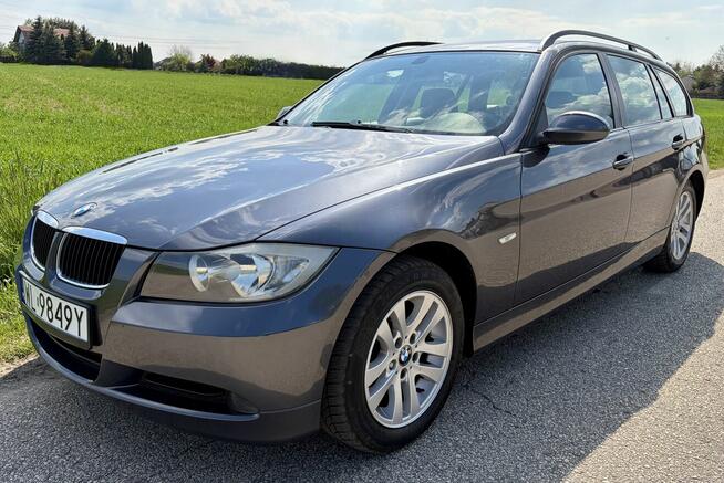 BMW 318i - całe ORYGINAŁ LAKIER - udokumentowany przebieg
