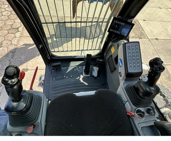 KOPARKA PRZEŁADUNKOWA LIEBHERR LH 22 M LITRONIC