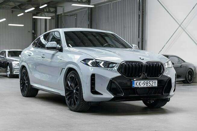 BMW X6 40i 381KM M-Sport Pro. Nowa 542.700 zł. Pneumatyka, Hak.