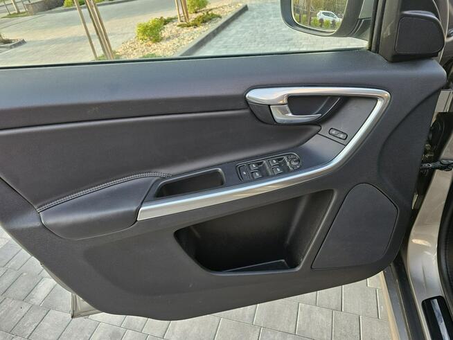 Volvo XC 60 2.0D 5 Cylindrów Skóry Navi Serwis