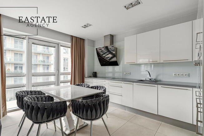 Apartament z panoramą centrum Warszawy